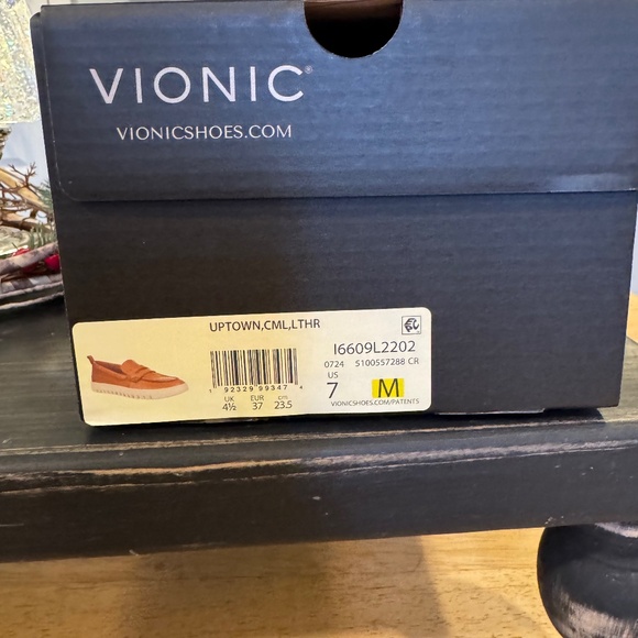 Vionic Uptown Loafer size 7 NIB - Picture 6 of 6